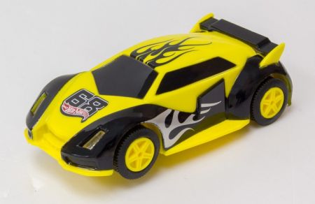 Závodní autíčko Hot Wheels 1:43 (žluté, fialové)