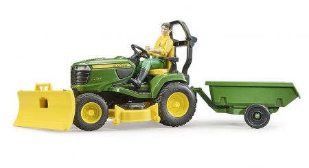 BRUDER 62104 (62104) Zahradní traktor John Deere X949 s figurkou a příslušenstvím