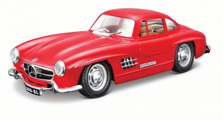 Bburago 1:24 Mercedes Benz 300SL Red