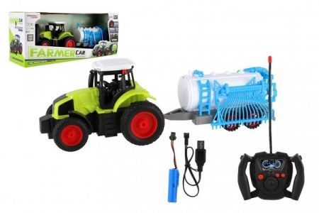 Traktor RC s cisternou plast 38cm 27MHz + dobíjecí pack na baterie v krabici 52x17x12cm