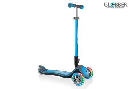 Globber Koloběžka Elite Deluxe Lights Sky Blue