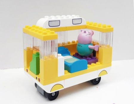 PlayBig BLOXX Peppa Pig Karavan s příslušenstvím