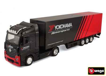 Bburago Auto 1:43 MB Actros Gigaspace / Trailer - Yokohama 39 cm