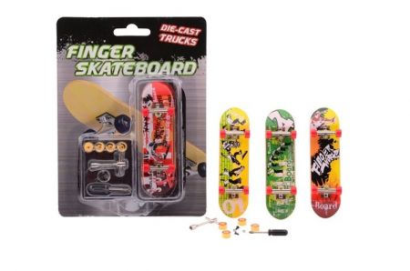 Finger skateboard