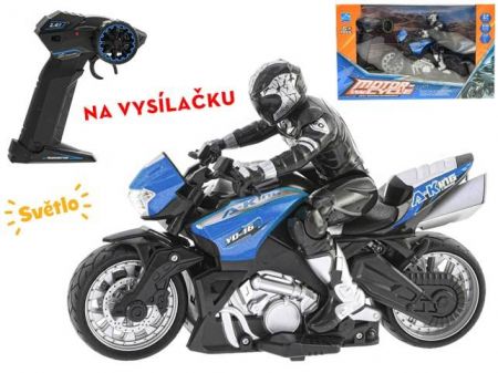 R/C motorka s jezdcem 26cm 1:10 plná funkce na baterie se světlem 2.4GHz v krabičce