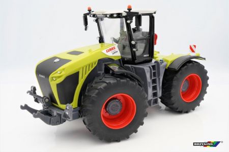 Britains Model traktor CLAAS XERION 5000 1:32 22 cm