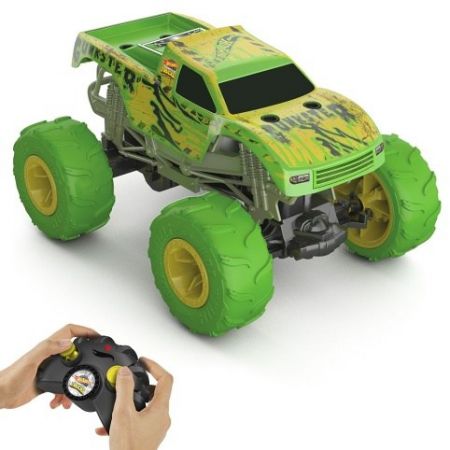 HW RC MONSTER TRUCKS GUNKSTER SVÍTÍCÍ VE TMĚ 1:15