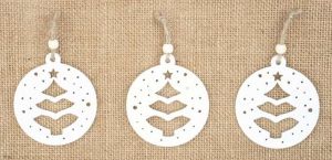 Stromek dřevěný bílý 6 cm 3ks, na zavěšení