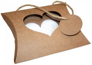 Dárková skládací krabička- DĚROVANÉ SRDCE 219524 R33
