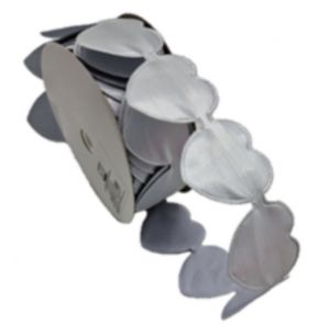 Dekorační stuha – stříbrná srdíčka 4 cm