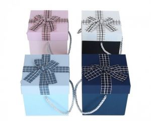 Dárková krabička mix barev 13cm/13cm/13cm