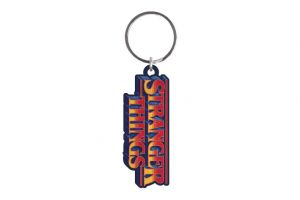 Přívěsek na klíče/Klíčenka Stranger Things plast 8,5cm na kartě